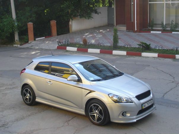 Kia Ceed фото №4