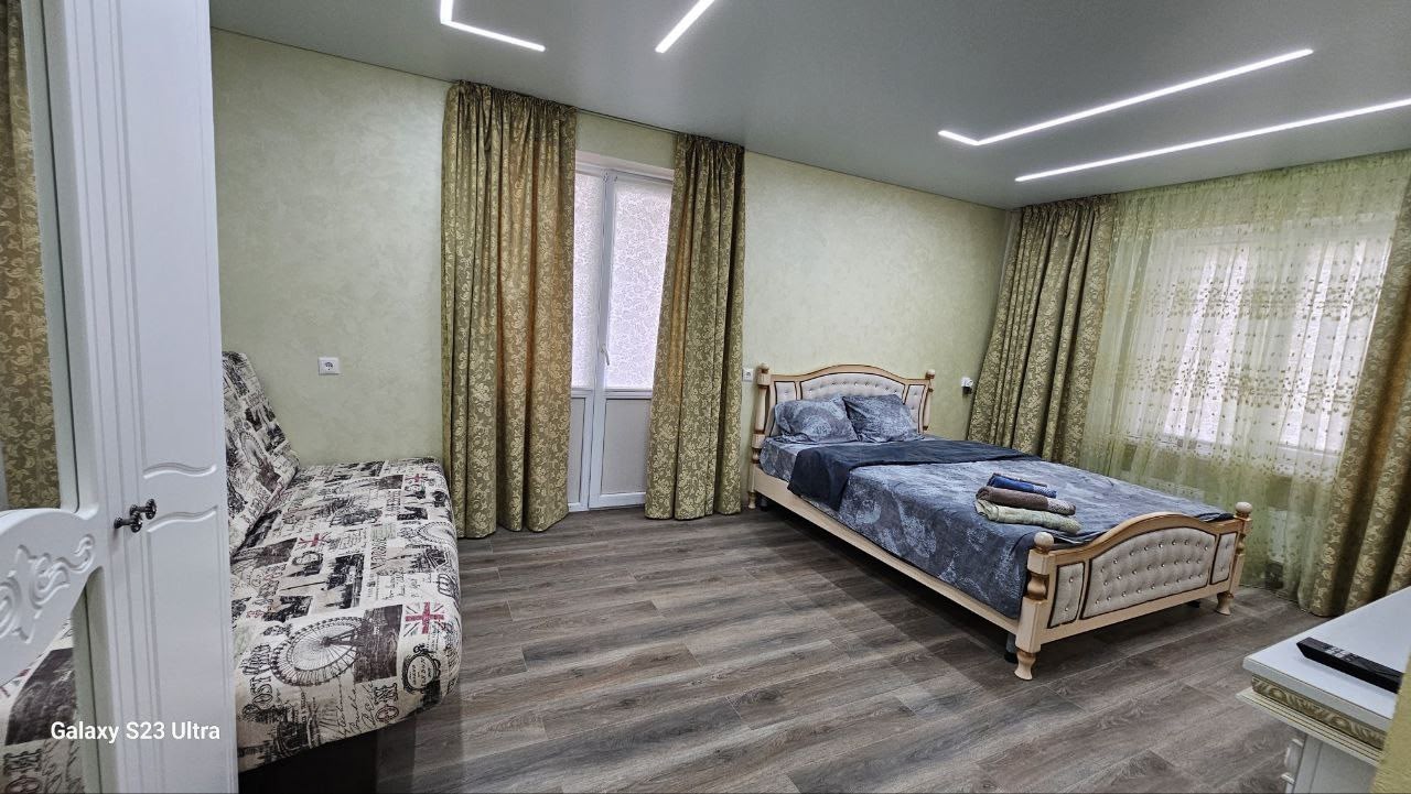Посуточно ✴️Восток✴️1кк квартира на кв. Волкова, 9 от хозяина Рядом находится рынок,супермаркет,стоянка,кафе,остановки!!!! Ищите квартиру на сутки, ночь,на пару часов,ЗВОНИТЕ!!! 💥 в квартире есть всё необходимое для комфортного проживания!!! 💥 двуспальная кровать 💥 кондиционер 💥 холодильник 💥 стиральная маши...